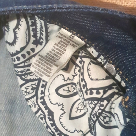 🌠AMERICAN EAGLE FLARED JEANS Size 8 please check measurements closer to a 10 12 - Picture 5 of 7